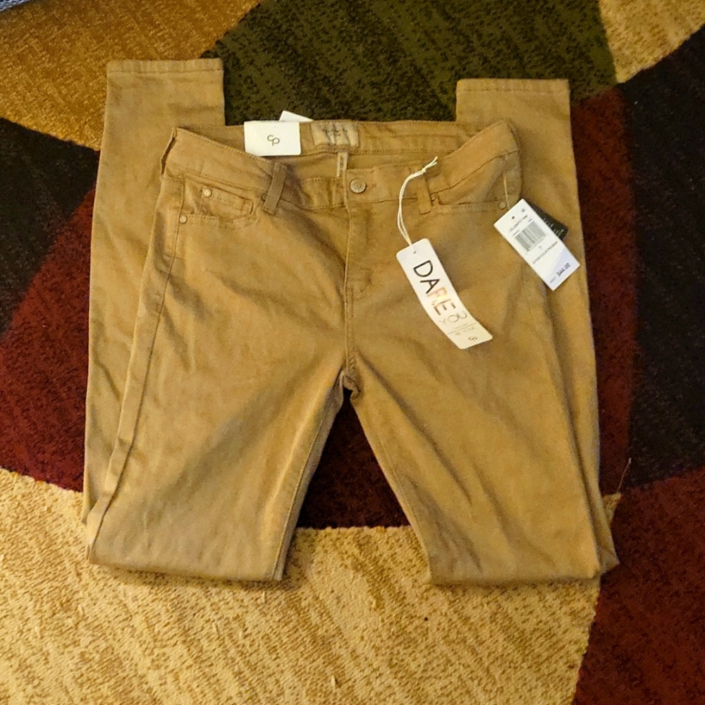Khaki size 7/28 Celebrity Pink Jayden Skinny Jeans